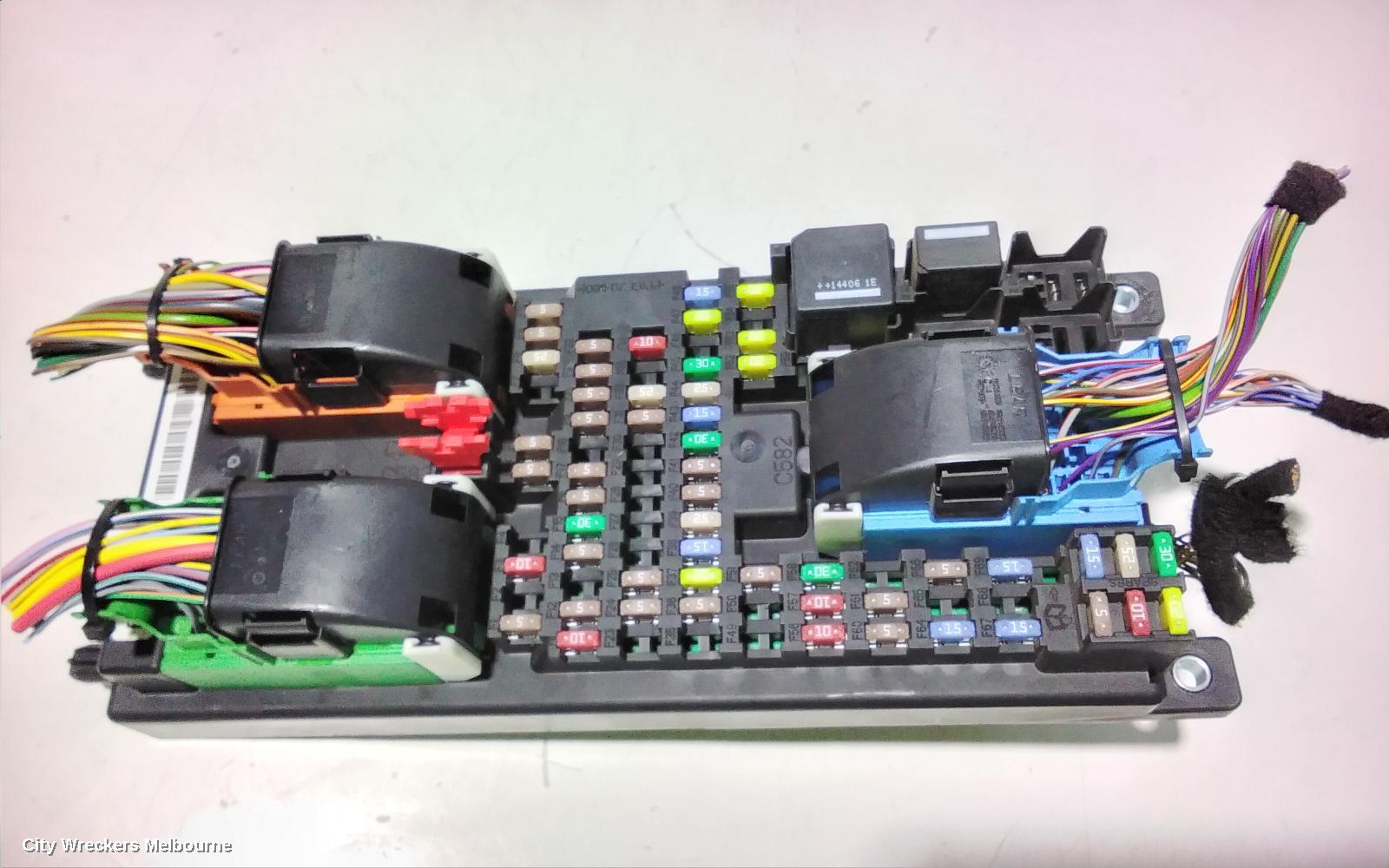LAND ROVER RANGEROVER EVOQUE FUSE BOX, UNDER DASH, L538, 11/2011 - 01/2019 - Image 3