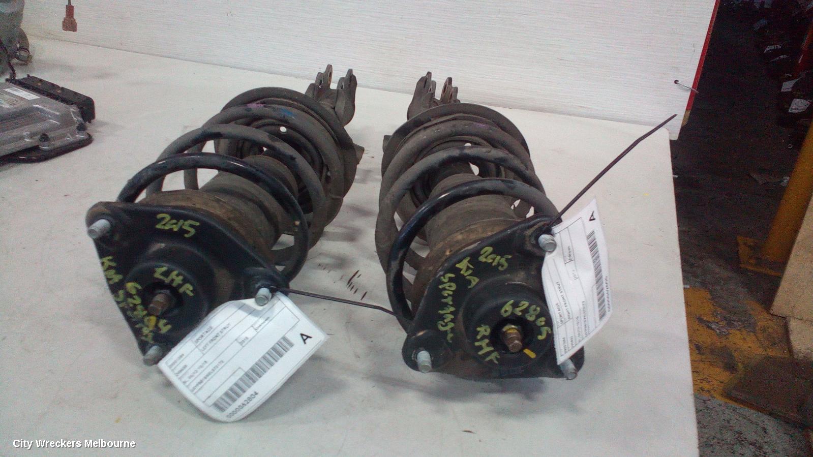 KIA SPORTAGE LEFT FRONT STRUT, SL, 06/2013 - 10/2015 - Image 3