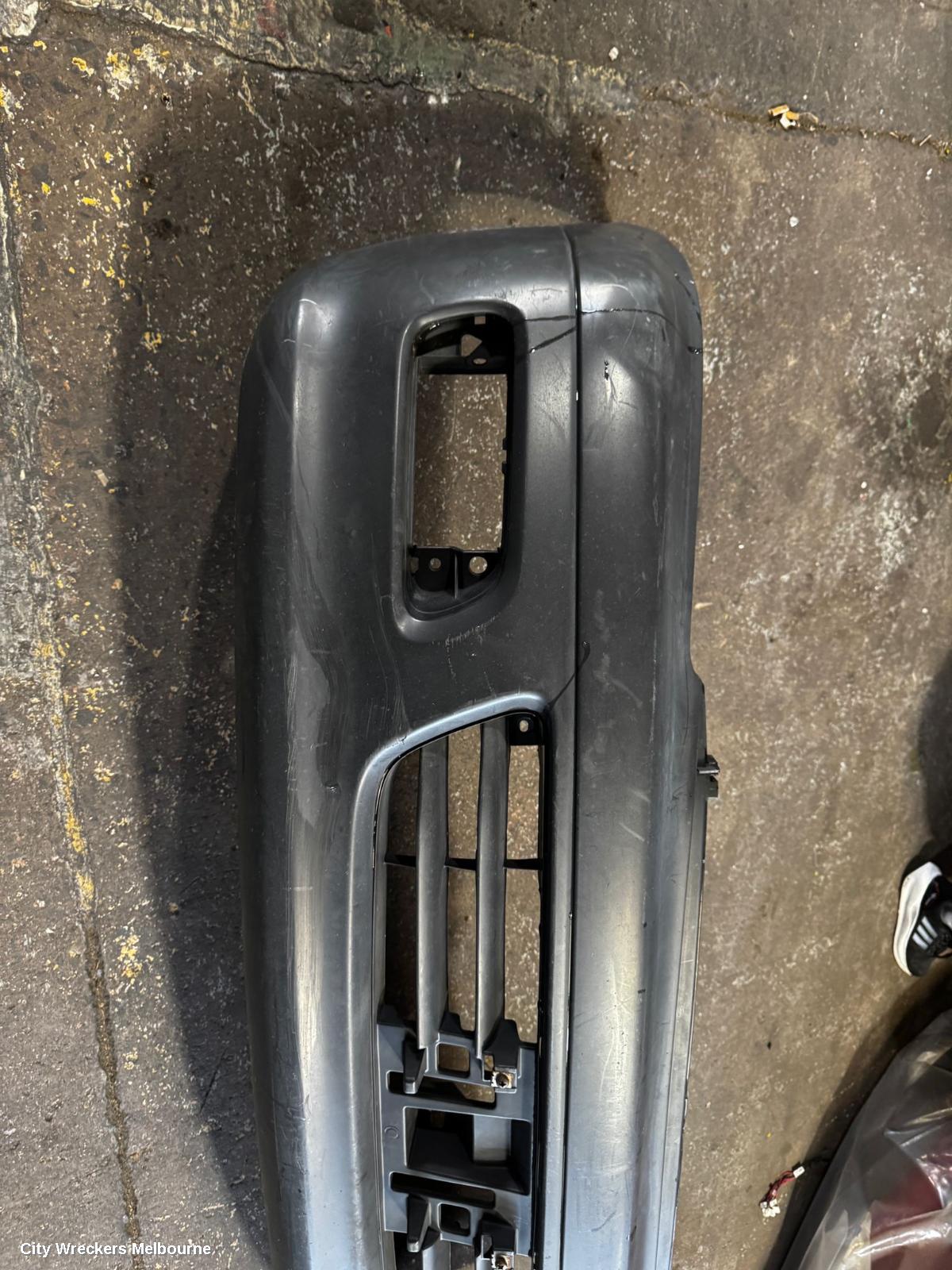 TOYOTA HILUX FRONT BUMPER, BUMPER BAR, SR, COLOUR CODED, NON FLARE GUARD TYPE, 07/2011 - 08/2015 - Image 2