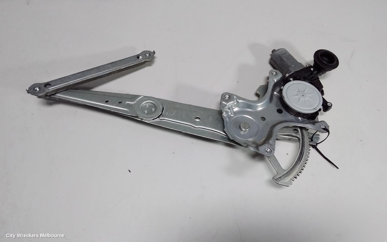 TOYOTA COROLLA LEFT FRONT WINDOW REG/MOTOR, ZRE182R, HATCH, 01/2014 - 06/2018 - Image 1