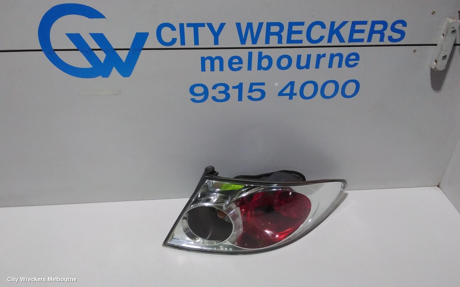 MAZDA 6 RIGHT TAILLIGHT, GG/GY, IN BODY, SEDAN/HATCH, LENS# 220-61980, 08/2005 - 11/2007 - Image 1