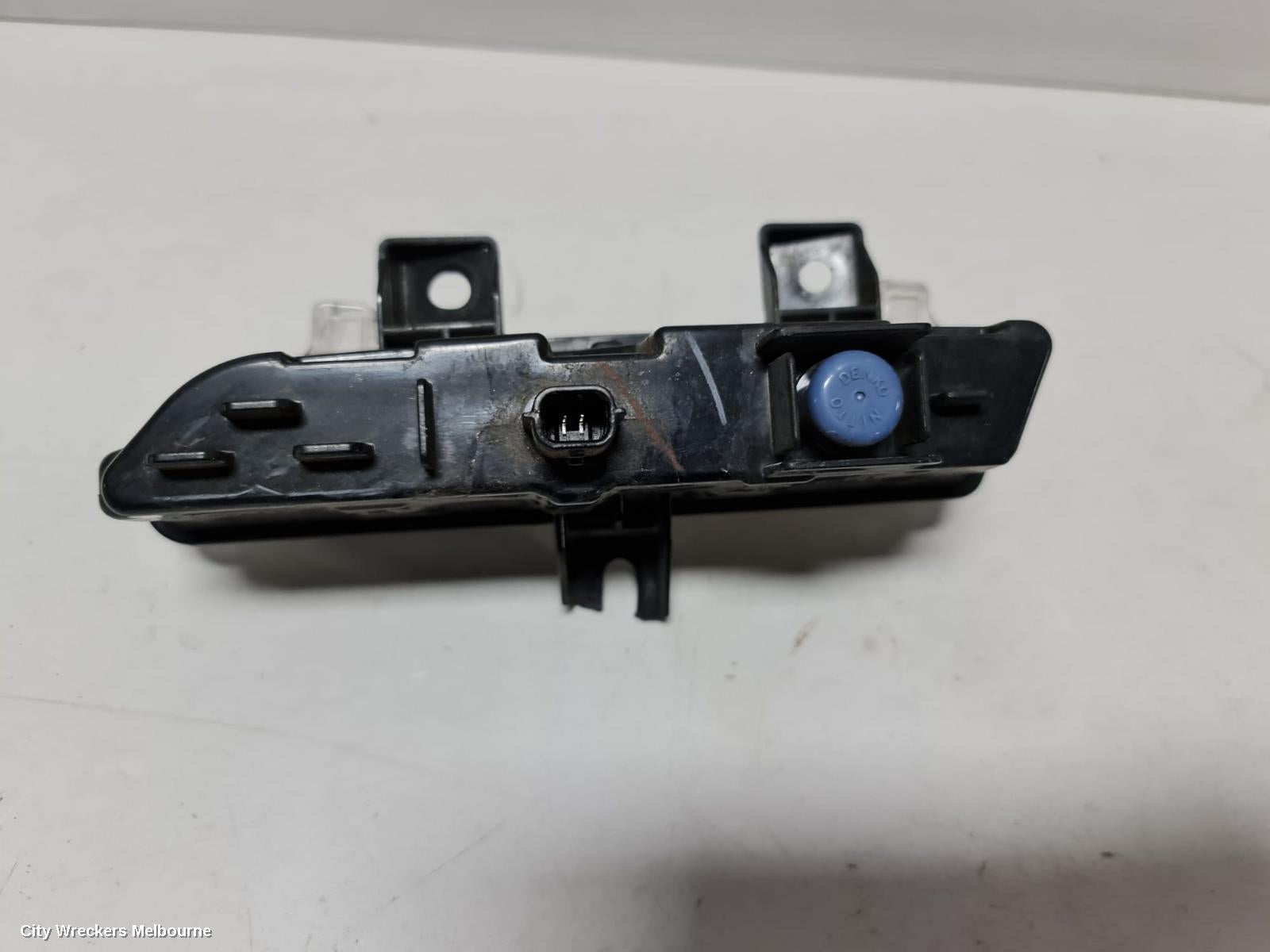 RENAULT CLIO RIGHT INDICATOR/FOG/SIDE, DAYTIME RUNNING LAMP, X98, AUTHENTIQUE/EXPRESSION/DYNAMIQUE, 09/2013 - 07/2016 - Image 3