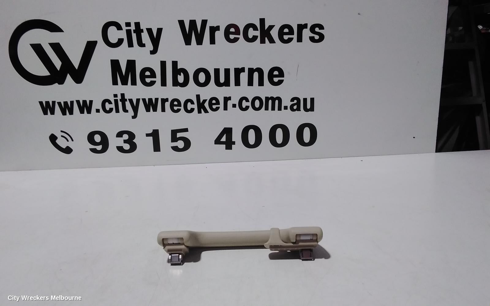AUDI Q7 GRAB HANDLE, 4M, 07/2015 ONWARDS - Image 1