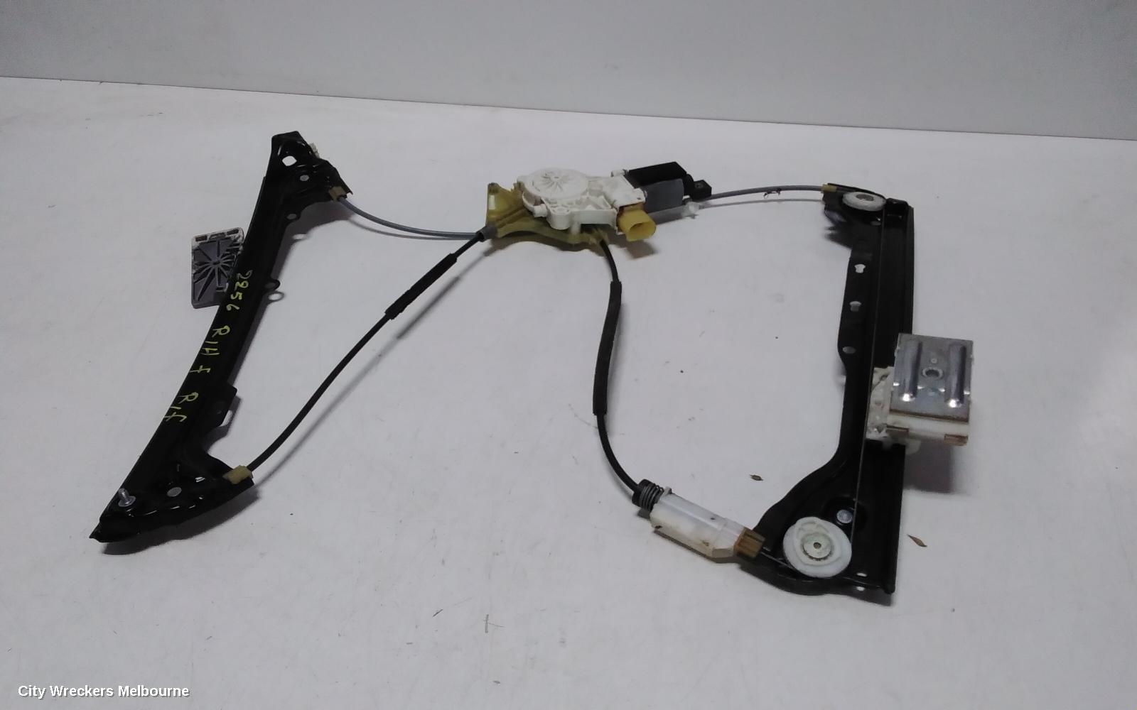 BMW 3 SERIES RIGHT FRONT WINDOW REG/MOTOR, E92/E93, COUPE/CABRIO, 08/2006 - 09/2013 - Image 1