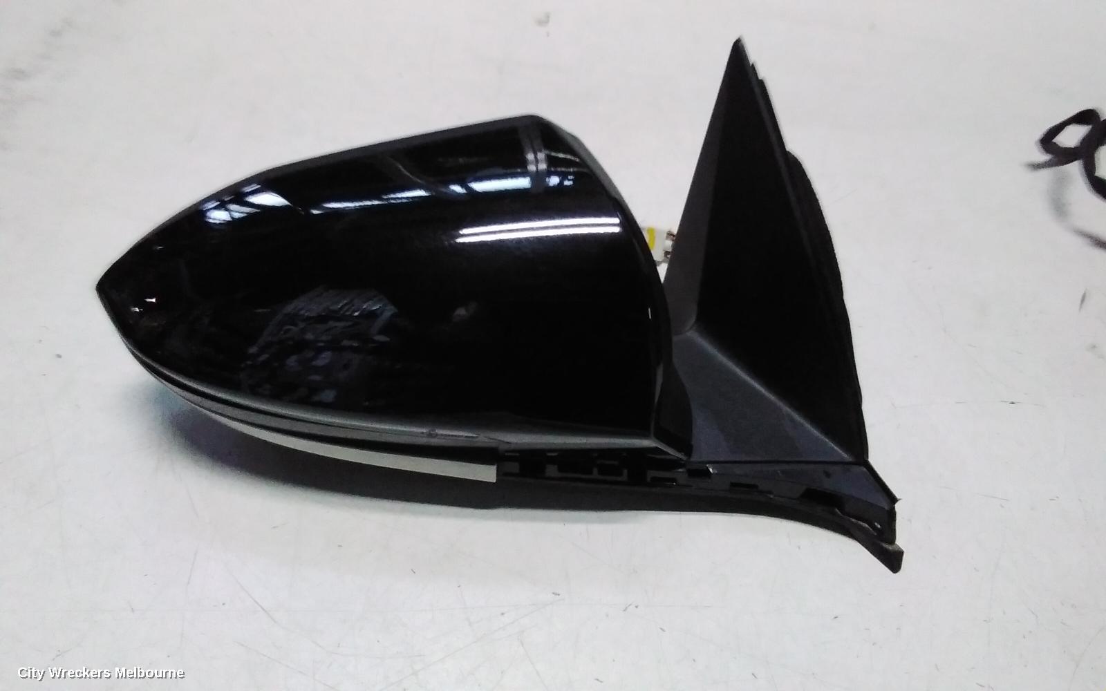 HYUNDAI TUCSON RIGHT DOOR MIRROR, NX4, W/ POWER FOLDING, HEATED, CAMERA TYPE, COLOUR CODED, 02/2021 - 01/2024 - Image 2