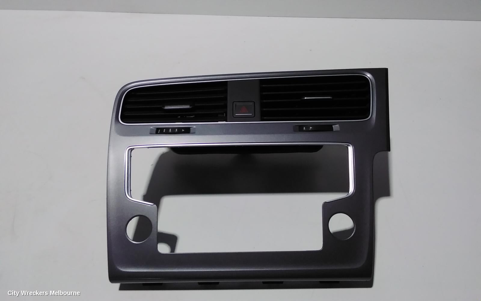 VOLKSWAGEN GOLF, GEN 7, 11/2012 - 08/2020, CENTER AIRVENT: 88300 - Image 3