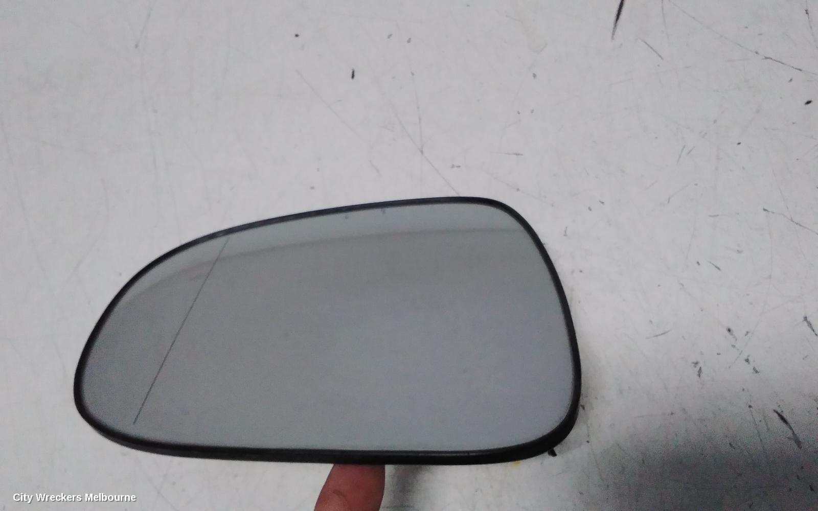 LEXUS IS250/IS250C LEFT DOOR MIRROR, IS250/IS350, GSE20R/GSE21R, SEDAN, PRESTIGE, W/ INDICATOR TYPE (1 PLUG), 10/2008 - 06/2013 - Image 3