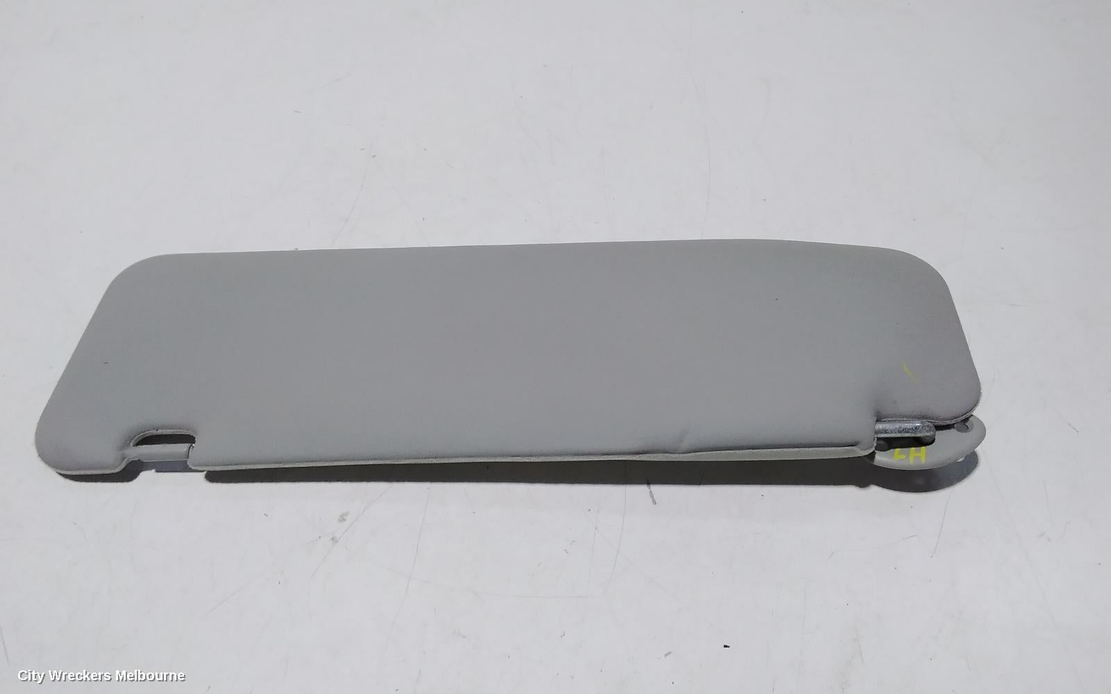 TOYOTA HIACE SUNVISOR, TRH/KDH, LH SIDE, LWB/SWB, 03/2005 - 04/2019 - Image 1