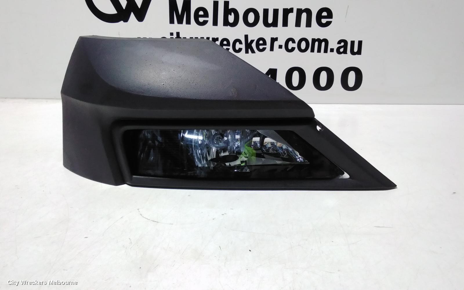 VOLKSWAGEN TIGUAN LEFT INDICATOR/FOG/SIDE, BUMPER FOGLAMP, NON ALLSPACE, BLACK INSERT, 5NA, 06/2016 - 05/2021 - Image 2