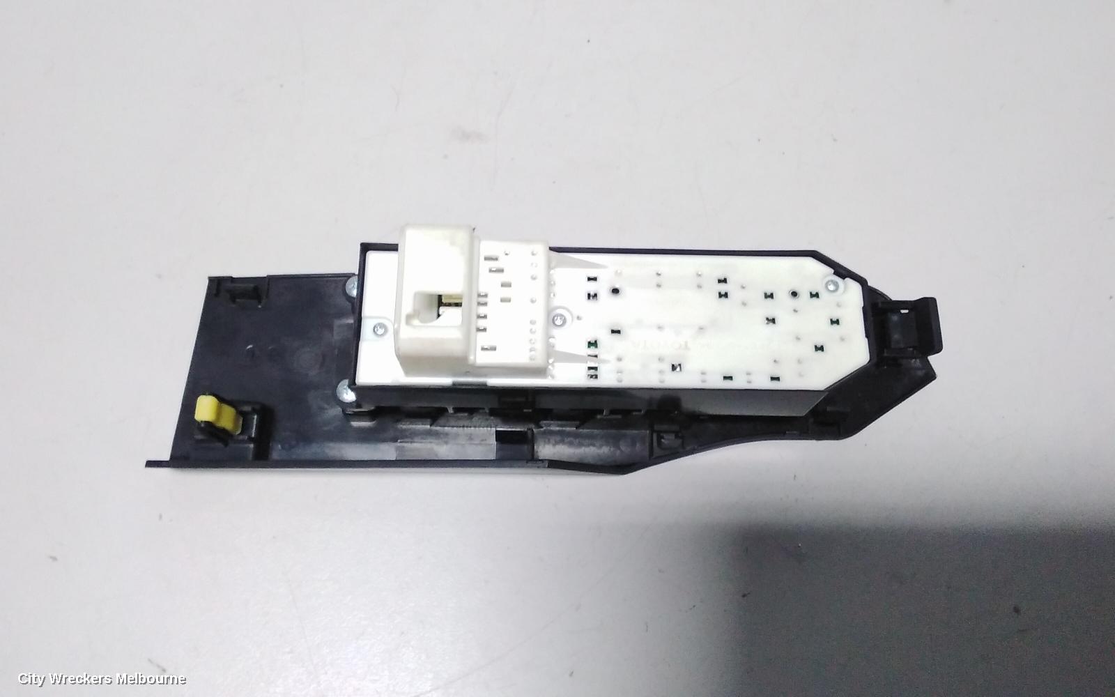 TOYOTA COROLLA PWR DR WIND SWITCH, RH FRONT (MASTER SWITCH), ZRE182R, HATCH, STANDARD, 03/2015 - 06/2018 - Image 3