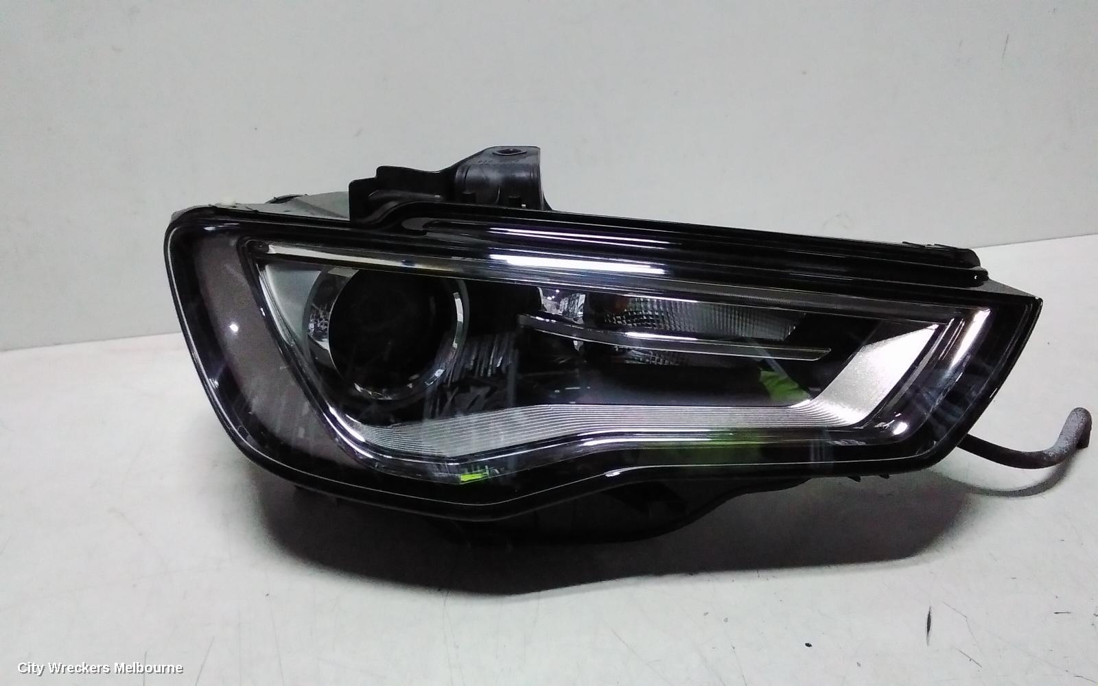 AUDI A3 RIGHT HEADLAMP, 8V, SEDAN/CABRIO, XENON TYPE, 12/2013 - 04/2016 - Image 2