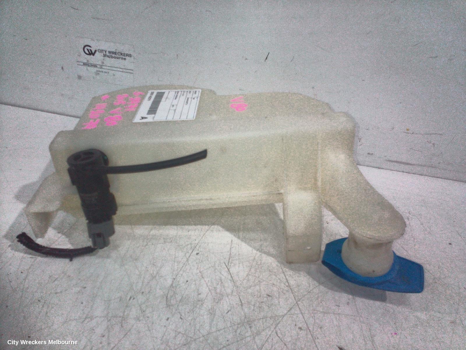 LDV V80 WASHER BOTTLE, 01/2013 - 12/2023 - Image 2