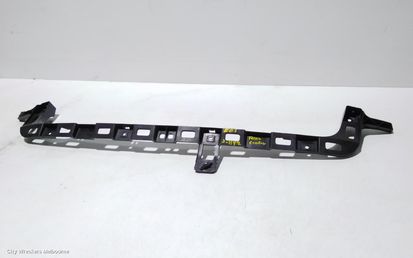VOLKSWAGEN EOS, 1F 02/2007 - 04/2011, CENTER BAR BRAKET: 94145 - Image 1