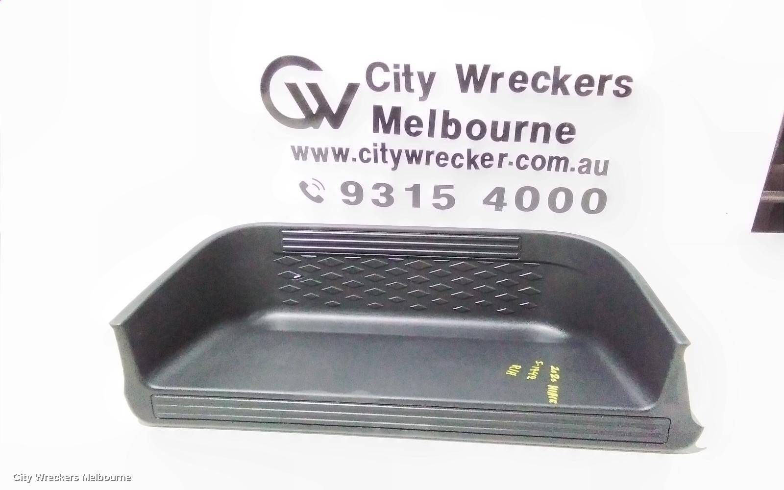 TOYOTA HIACE SIDE STEP/SKIRT, 300 SERIES, 02/2019 ONWARDS - Image 1