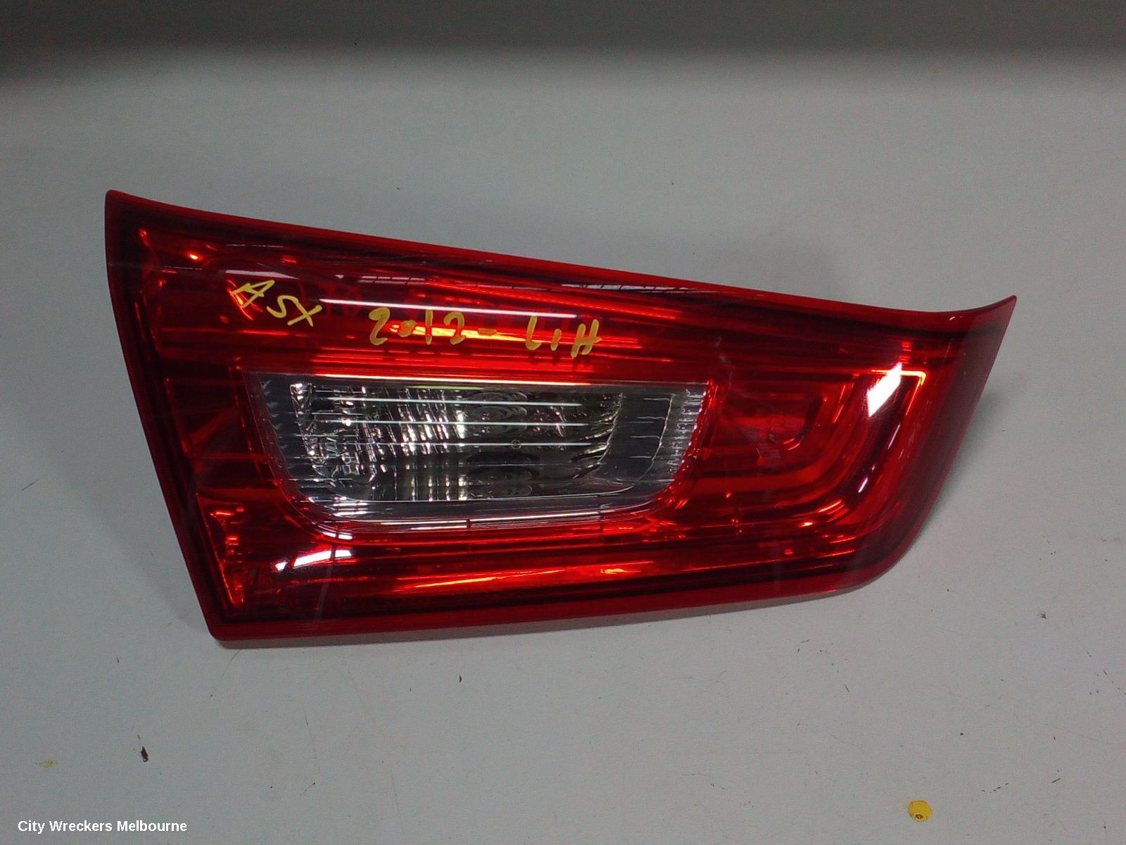 MITSUBISHI ASX REAR GARNISH, TAILGATE LAMP (LH SIDE), XA-XE, 07/2010 - 07/2019 - Image 2