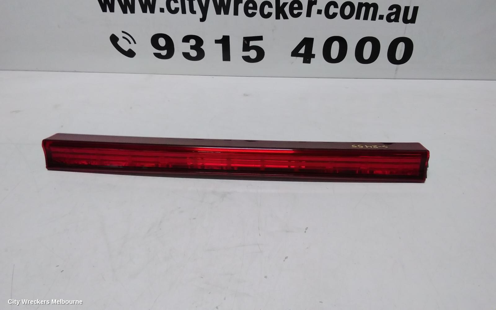 TOYOTA ESTIMA REAR GARNISH, TAILGATE LAMP (CENTRE), LENS# 28-194, XR50, 05-19 (IMPORT) - Image 2
