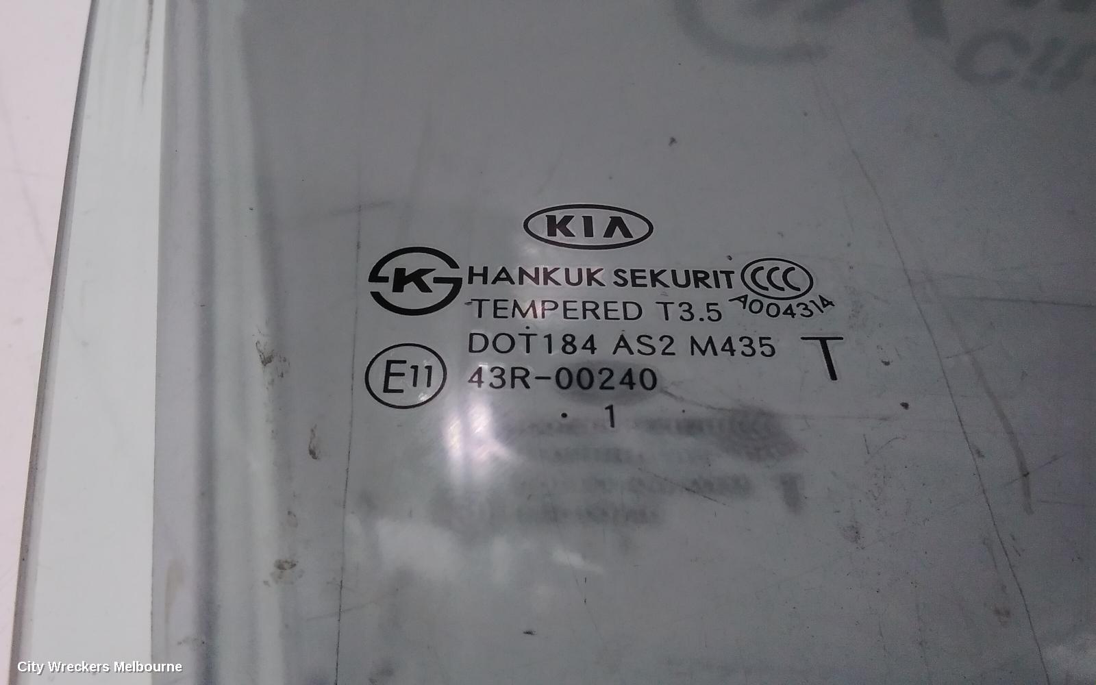 KIA CERATO RIGHT FRONT DOOR WINDOW, TD, SEDAN/HATCH, 10/2008 - 03/2013 - Image 3