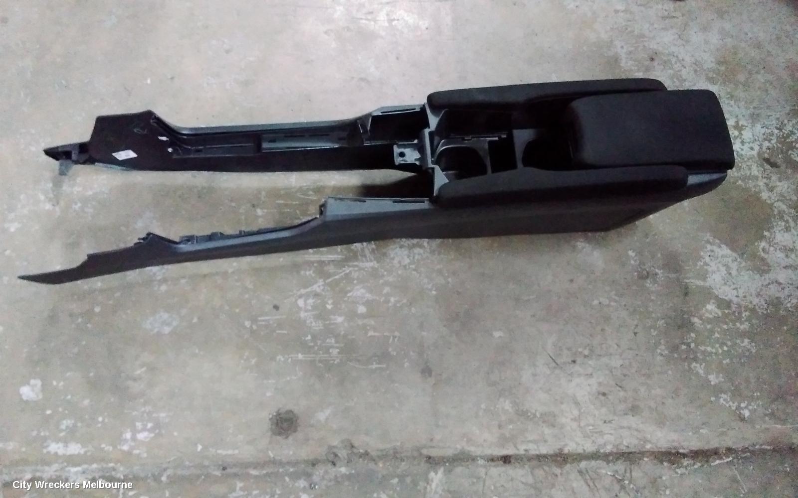 HONDA CIVIC CONSOLE, 10TH GEN, CONSOLE LID ONLY, CLOTH, 05/2016 - 08/2021 - Image 3