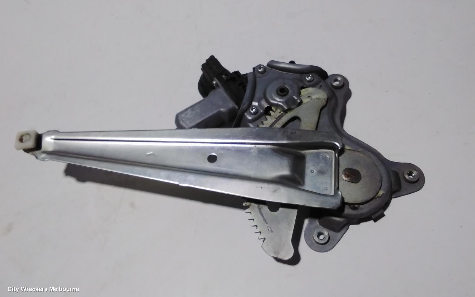 TOYOTA CAMRY LEFT REAR WND REG/MOTOR, ASV50/AVV50, POWER, 12/2011 - 10/2017 - Image 3