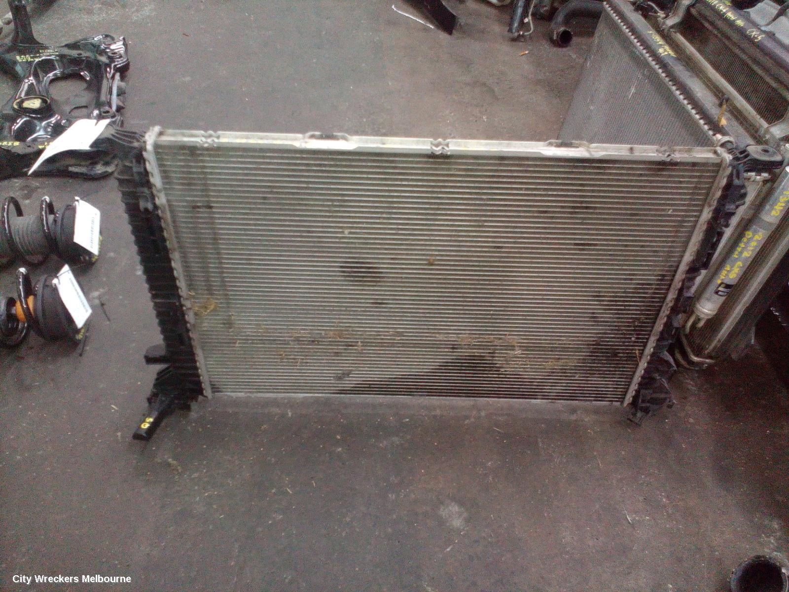 AUDI Q5 RADIATOR, AUTO, 2.0, PETROL, 8R, CDNC CODE, 03/2009 - 10/2012 - Image 3
