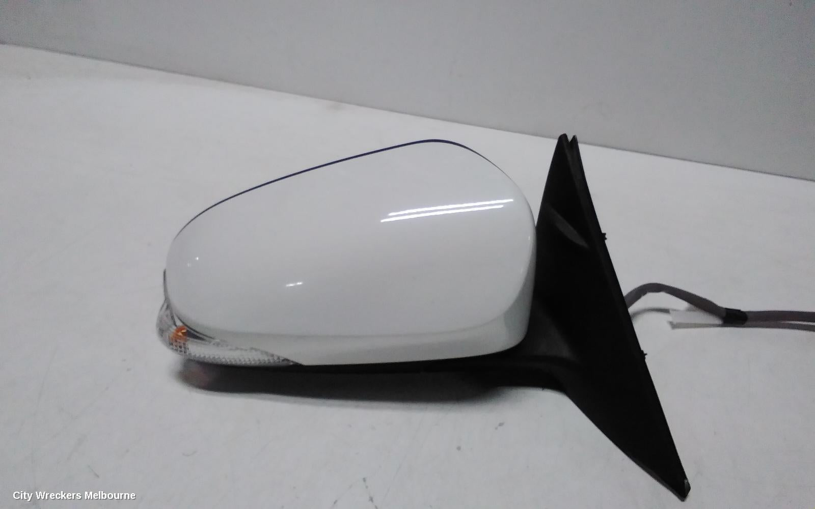TOYOTA AURION RIGHT DOOR MIRROR, GSV50R, PRODIGY, W/ AUTO DIP, NON BLIND SPOT TYPE, 02/2012 - 04/2015 - Image 2