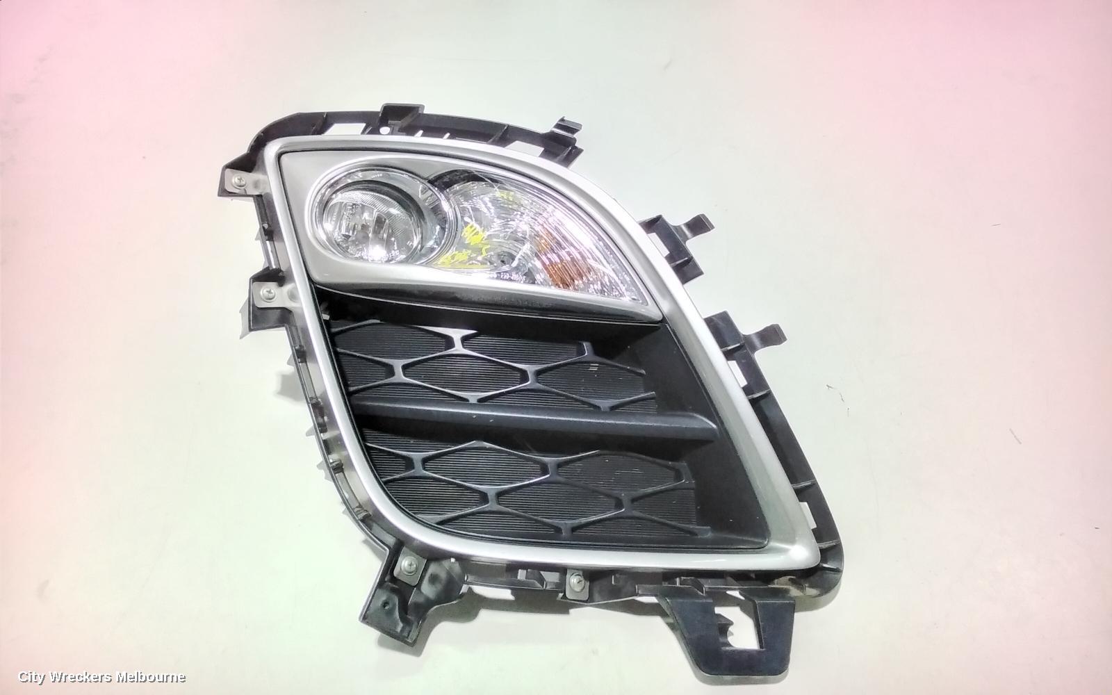 MAZDA CX7 RIGHT INDICATOR/FOG/SIDE, BUMPER FLASHER, ER, 10/2009 - 02/2012 - Image 1