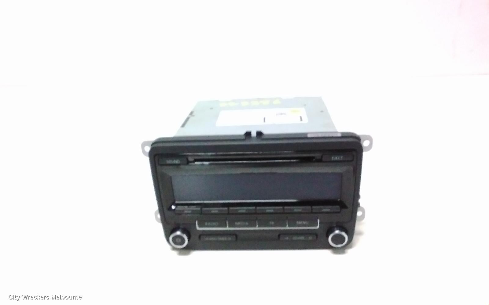 VOLKSWAGEN JETTA RADIO/CD/DVD/SAT/TV, DISPLAY & HEAD UNIT, (RCD310), 1B, 02/2011 - 06/2015 - Image 1