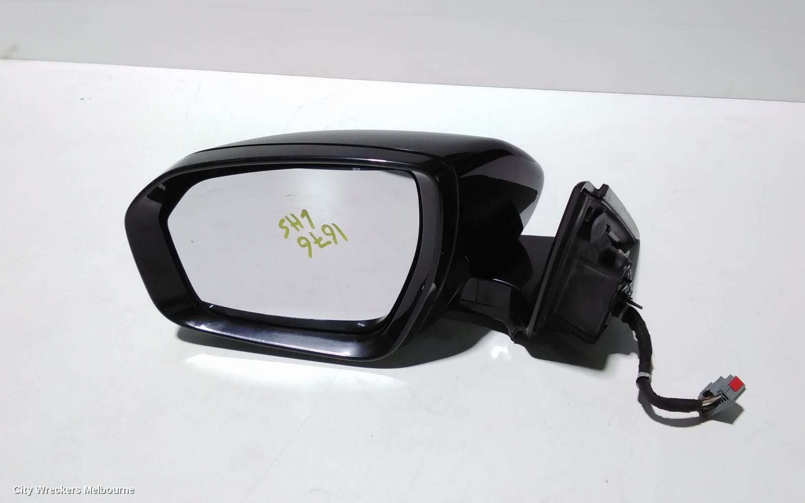LAND ROVER RANGEROVER EVOQUE LEFT DOOR MIRROR, L538, NON MEMORY, W/ FLASHER TYPE, 01/2014 - 08/2015 - Image 1