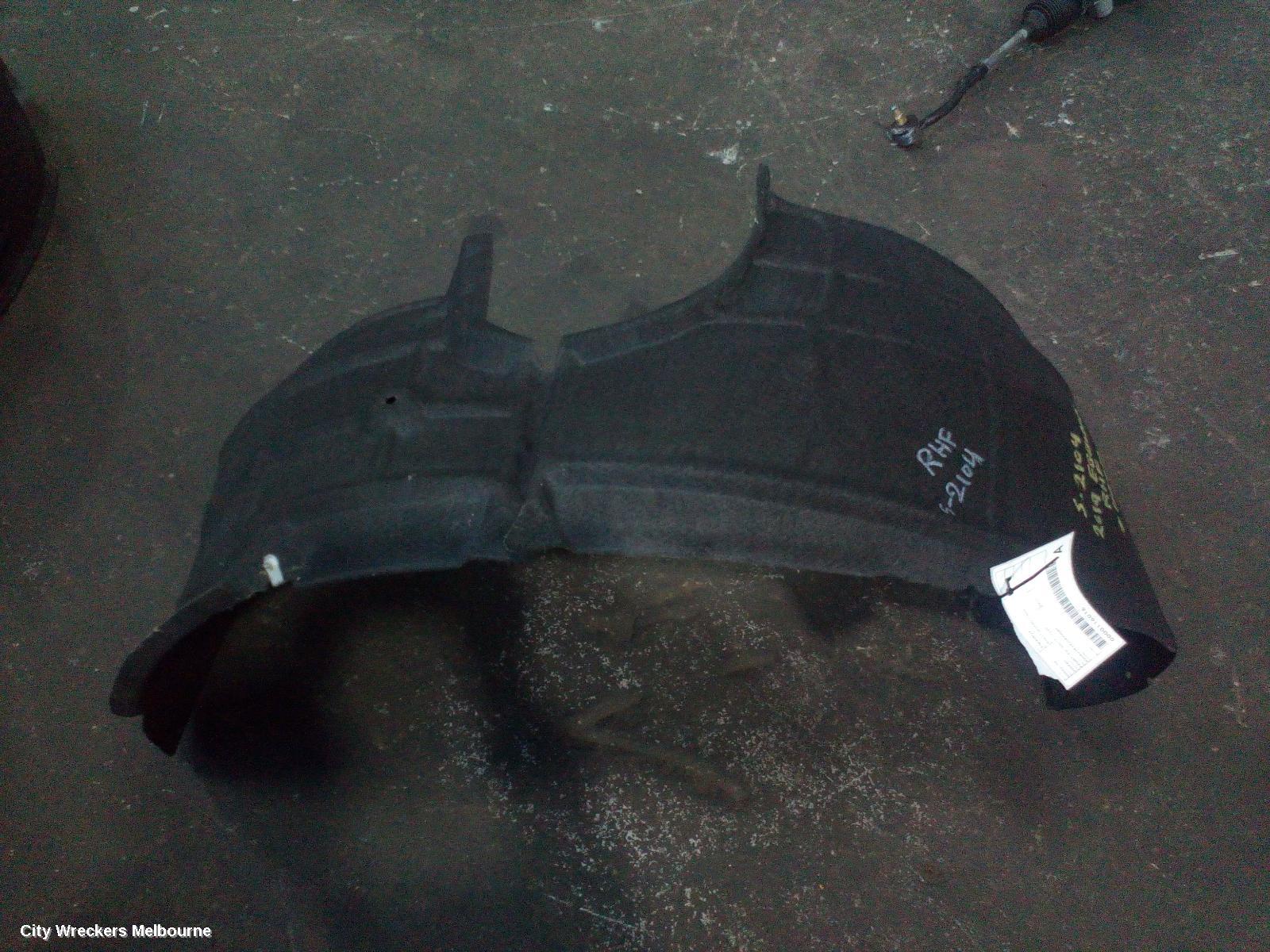 HOLDEN EQUINOX RIGHT GUARD LINER, FRONT, EQ, 09/2017 - 12/2020 - Image 1