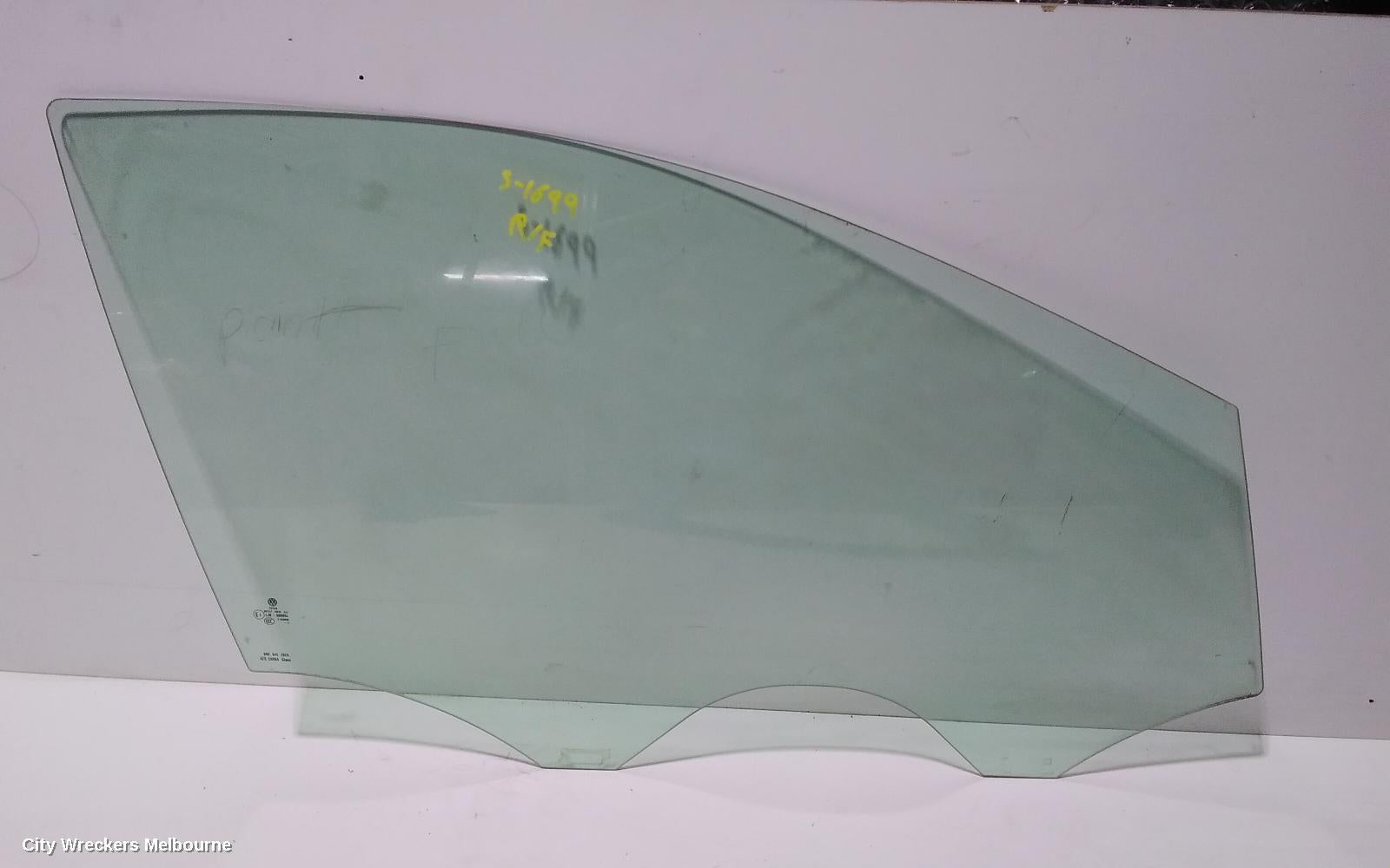 VOLKSWAGEN POLO RIGHT FRONT DOOR WINDOW, 6R, 5DR HATCH, 05/2010 - 05/2014 - Image 1