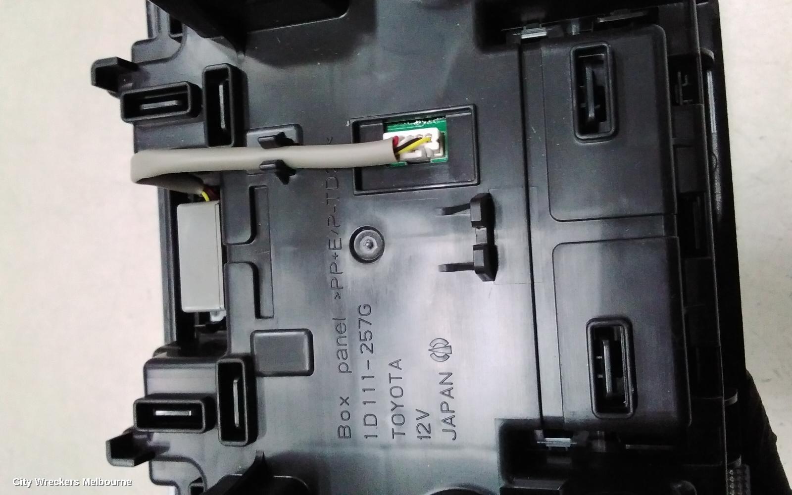 TOYOTA COROLLA COURTESY LIGHT, E210, FRONT, 07/2018 ONWARDS - Image 3