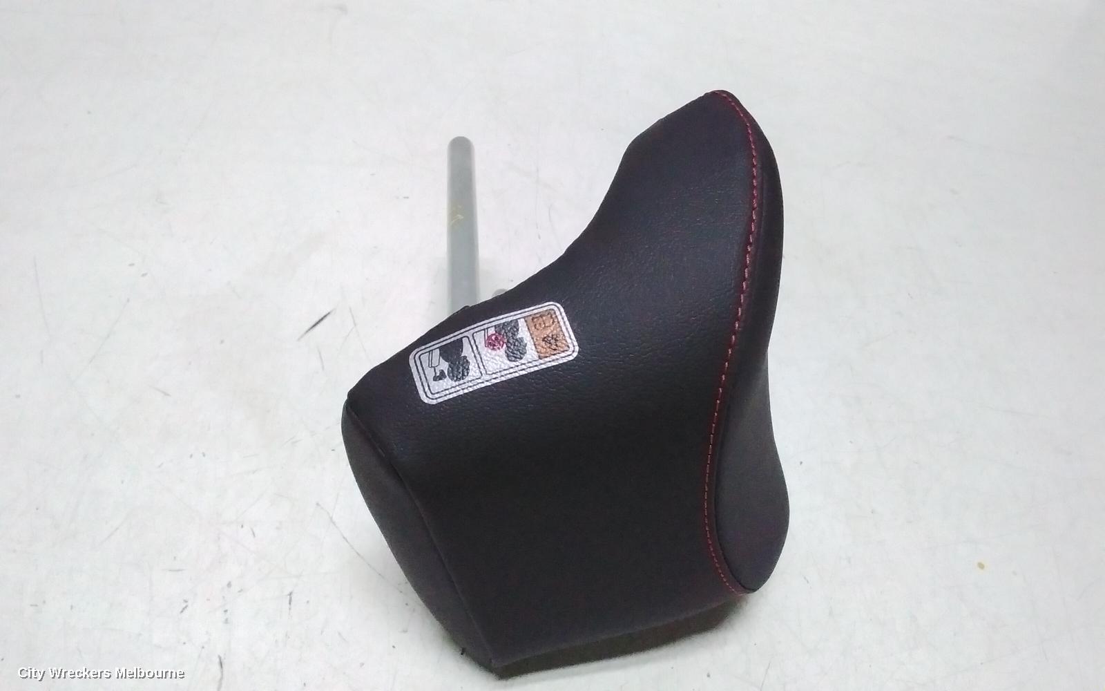 HYUNDAI I30 HEADREST, CENTRE REAR 2ND ROW, LEATHER, GREY, PREMIUM/SR/SR PREMIUM, PD, 03/2017 ONWARDS - Image 2