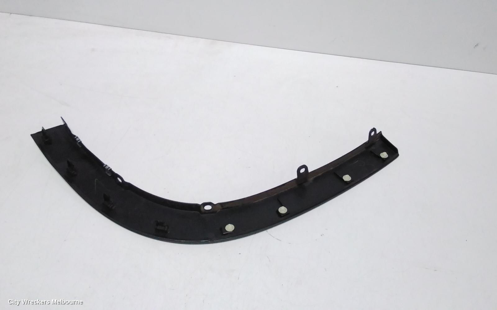 TOYOTA KLUGER WHEEL ARCH FLARE, RH REAR, DOOR ARCH MOULD, GSU50-GSU55, 12/2013 - 02/2021 - Image 3
