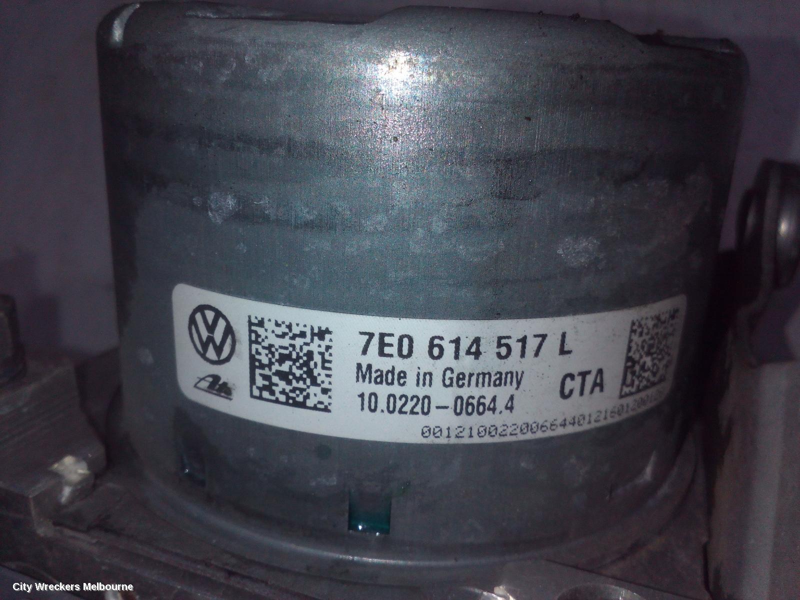 VOLKSWAGEN TRANSPORTER ABS PUMP/MODULATOR, T6, P/N 7E0614517L, 07/2015 ONWARDS - Image 3