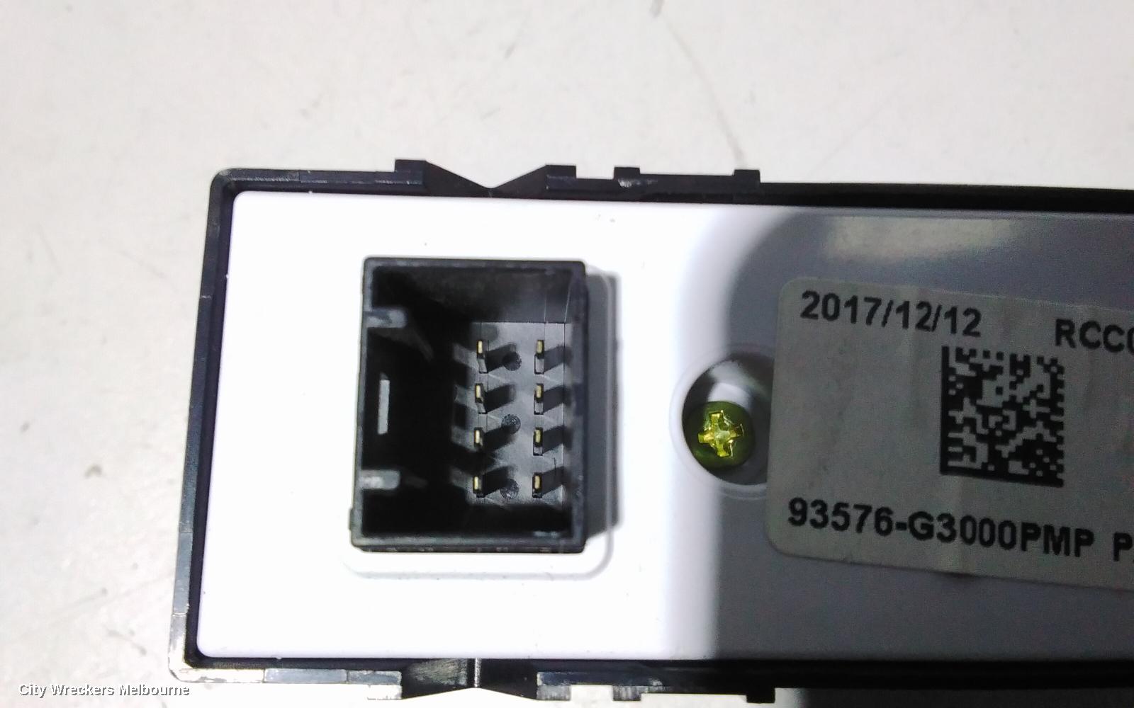 HYUNDAI I30 PWR DR WIND SWITCH, LH FRONT/LH REAR/RH REAR, PD, NON AUTO DOWN TYPE, 03/2017 ONWARDS - Image 3