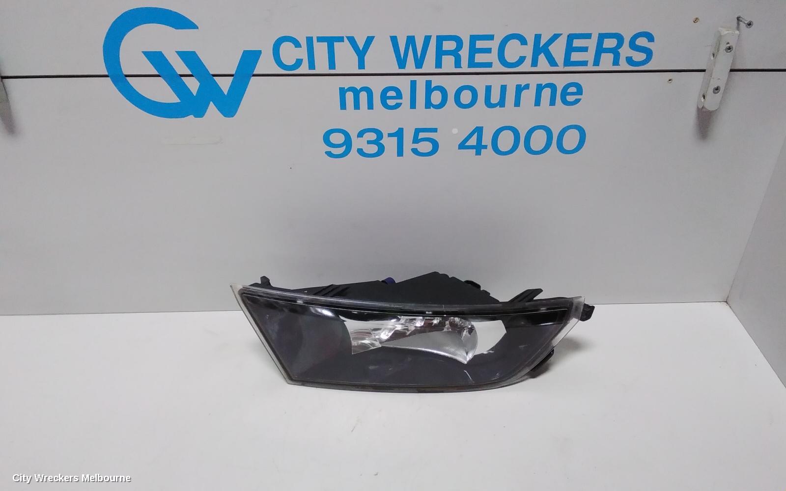 SKODA FABIA RIGHT INDICATOR/FOG/SIDE, BUMPER FOGLAMP, CLEAR SURROUND, NJ, 01/2015 - 06/2018 - Image 1
