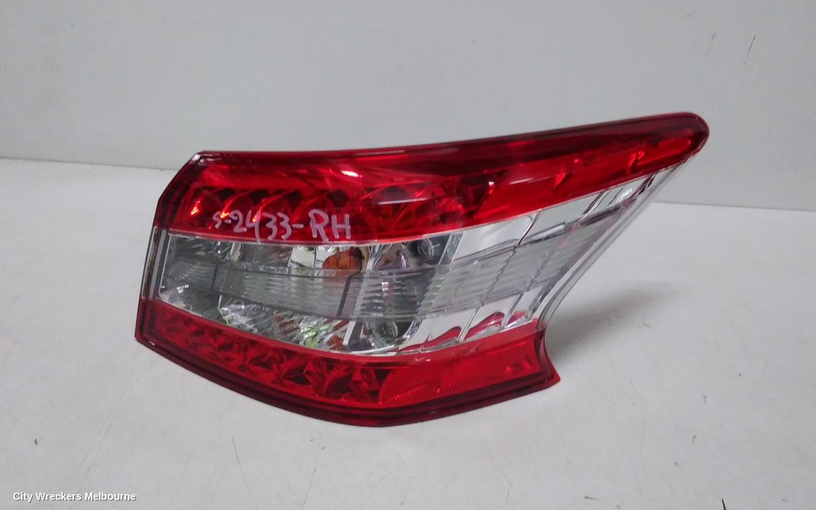 NISSAN PULSAR RIGHT TAILLIGHT, B17, SEDAN, 12/2012 - 12/2017 - Image 3