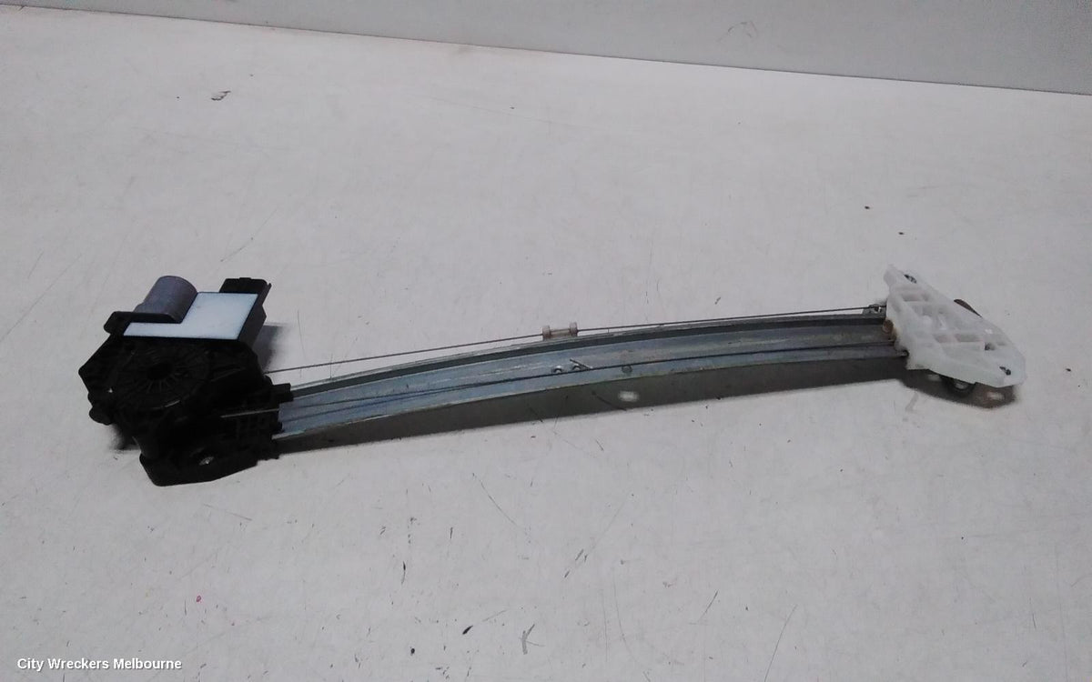 MITSUBISHI OUTLANDER LEFT FRONT WINDOW REG/MOTOR, DOOR REG ASSY (REG AND MOTOR), ZM, 08/2021 ONWARDS - Image 3