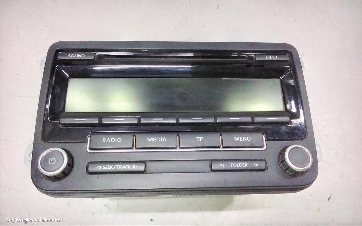 VOLKSWAGEN AMAROK RADIO/CD/DVD/SAT/TV, DISPLAY & HEAD UNIT (RCD310), 2H, 10/2010 - 09/2016 - Image 3
