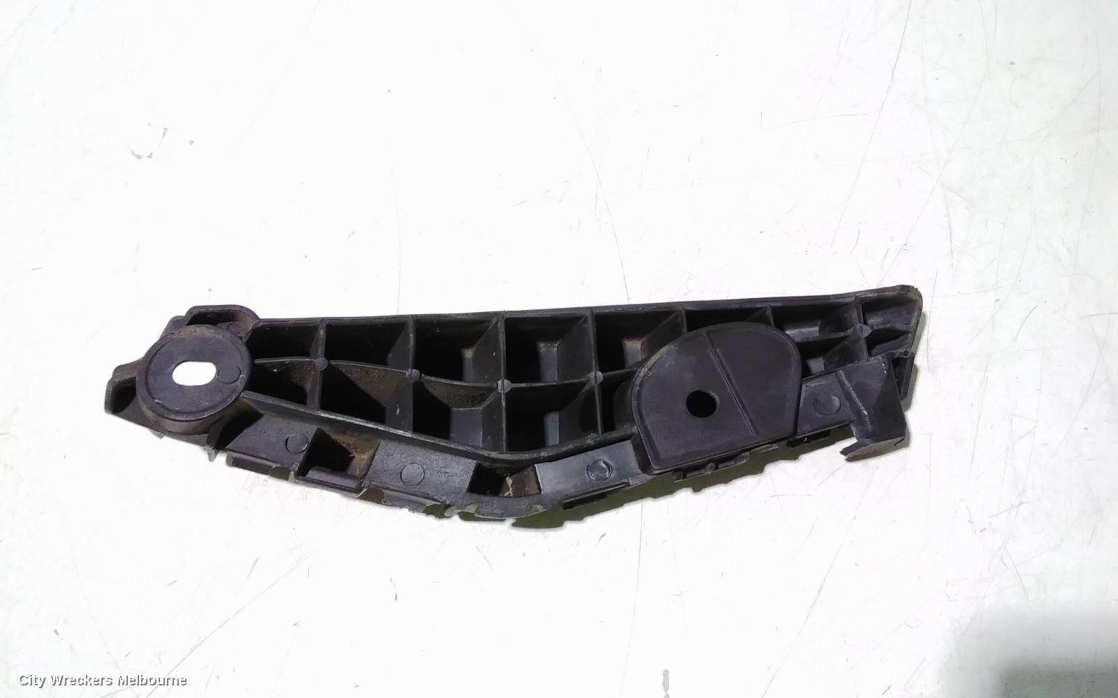 VOLKSWAGEN AMAROK, 2H, 02/2011 - 09/2022, RHF BAR SLIDER: 95774 - Image 3