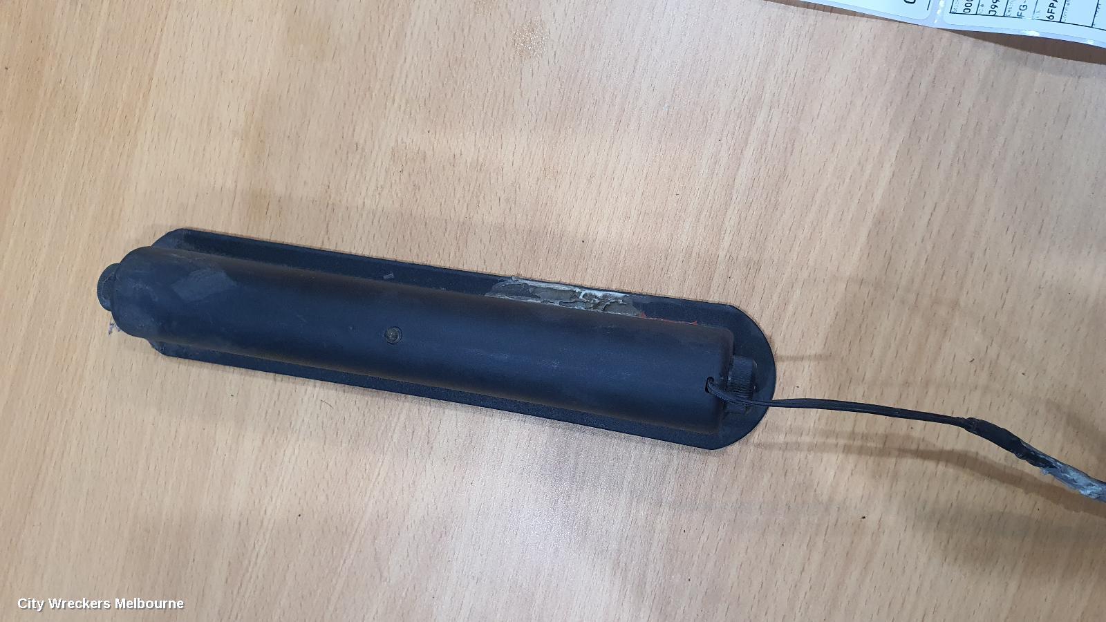 FORD FALCON HIGH LEVEL STOPLIGHT, FGX 10/2014 - 12/2016 - Image 3
