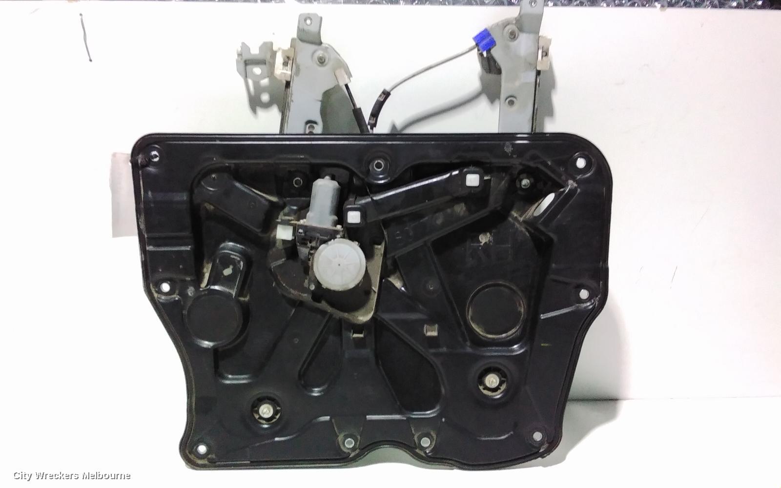 NISSAN XTRAIL RIGHT FRONT WINDOW REG/MOTOR, T31, POWER, 10/2007 - 12/2013 - Image 2