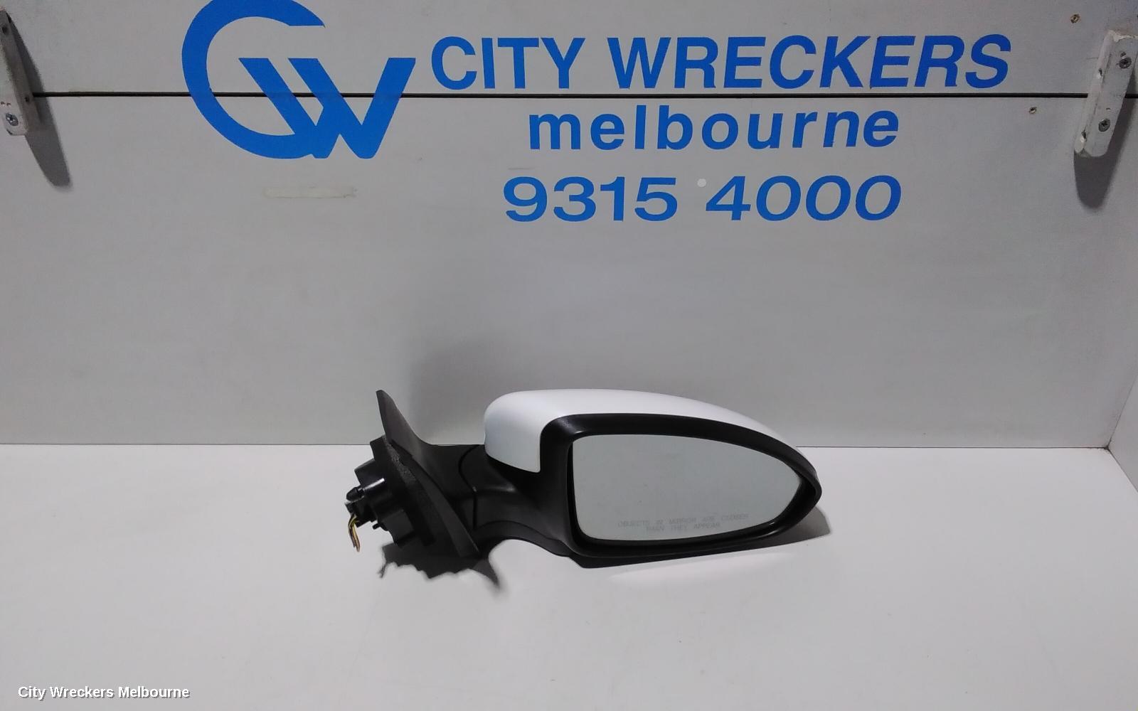 HOLDEN CRUZE RIGHT DOOR MIRROR, JG-JH, NON INDICATOR TYPE, 03/2009 - 01/2017 - Image 1