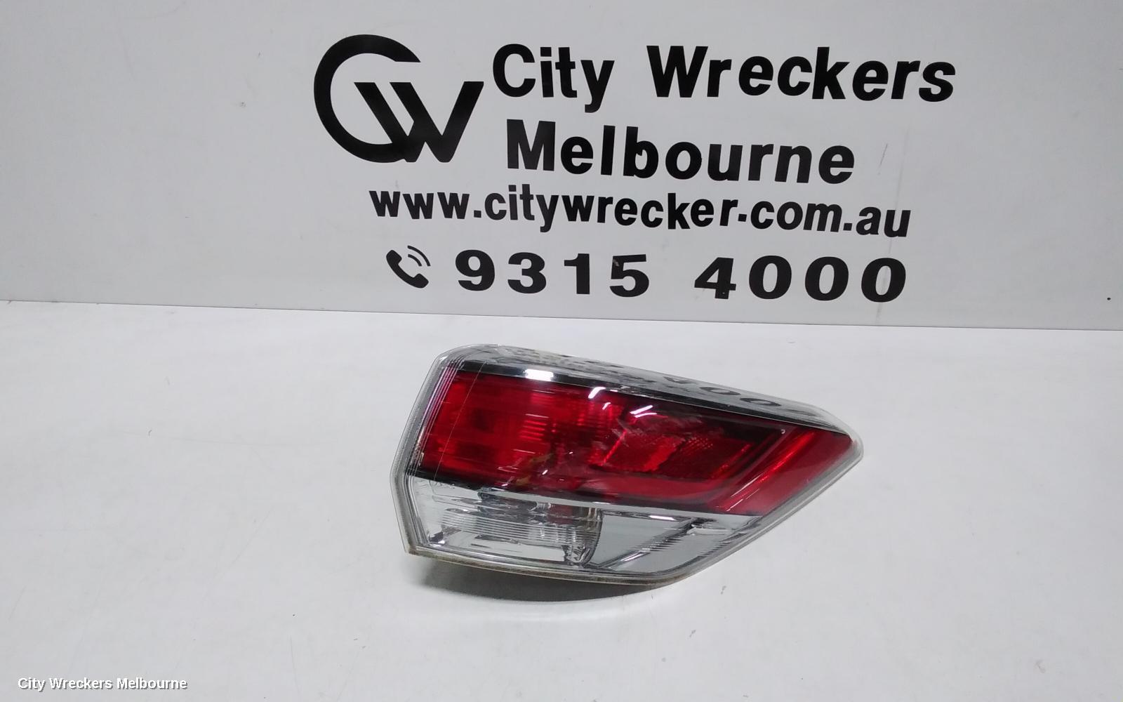 TOYOTA KLUGER RIGHT TAILLIGHT, GSU50/GSU55, 03/2014 - 10/2016 - Image 1