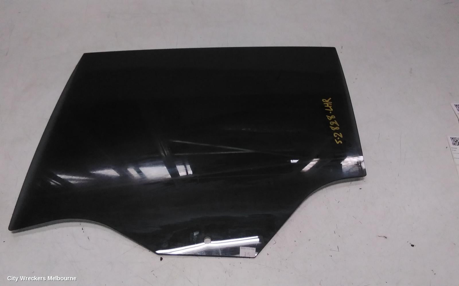 VOLKSWAGEN GOLF LEFT REAR DOOR WINDOW, GEN 8, 09/2020 ONWARDS - Image 1