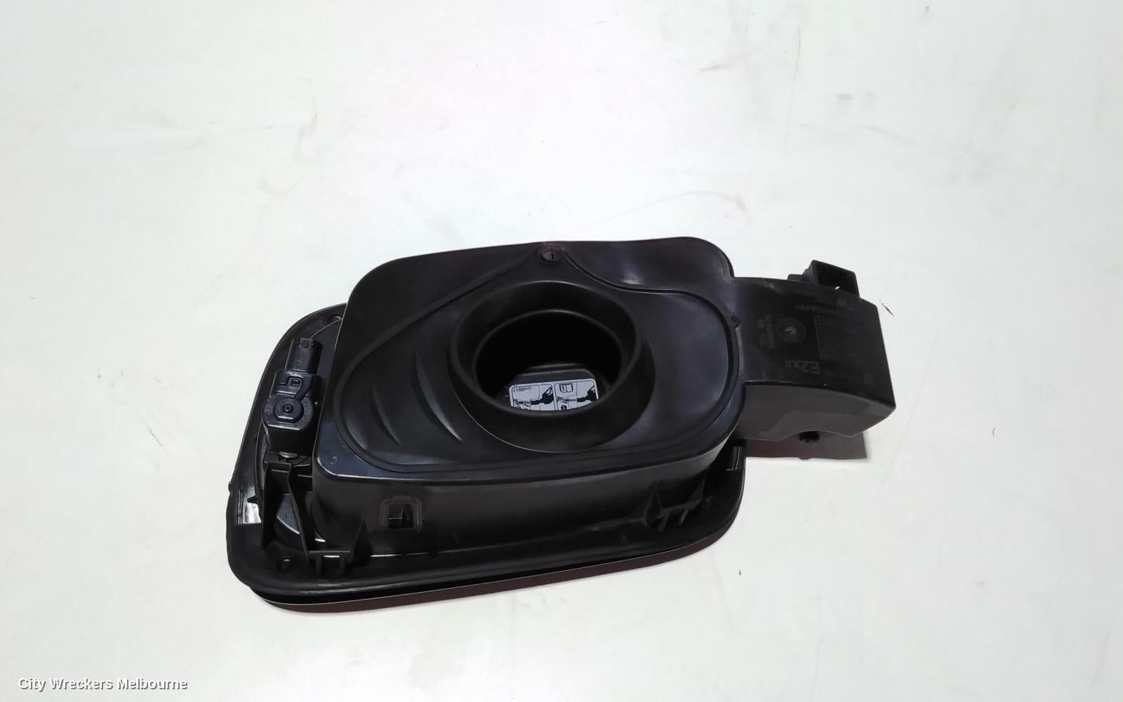 HOLDEN COMMODORE FUEL DOOR / FILLER, FUEL FLAP, ZB, 10/2017 - 12/2020 - Image 2