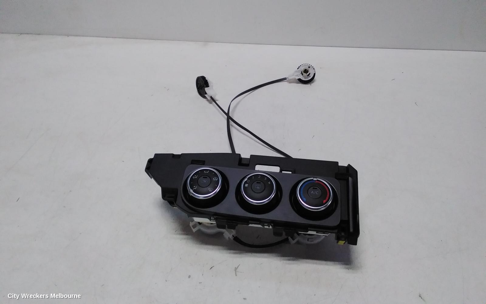 TOYOTA COROLLA HEATER/AC CONTROLS, ZRE182R, STANDARD TYPE, 10/2012 - 06/2018 - Image 1