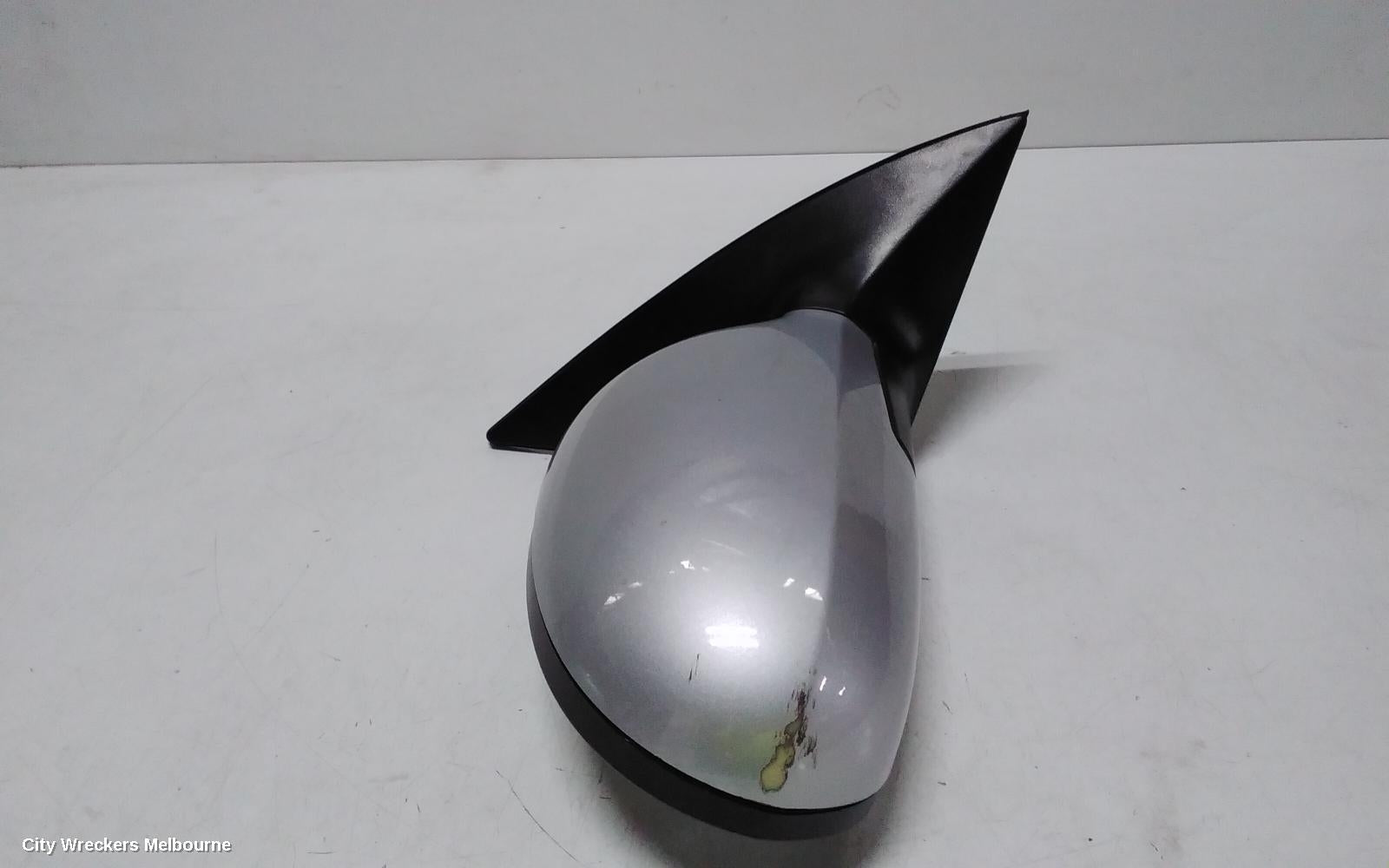 HYUNDAI I30 RIGHT DOOR MIRROR, FD, COLOUR CODED, MANUAL FOLD, NON FLASHER TYPE, 09/2007 - 04/2012 - Image 3