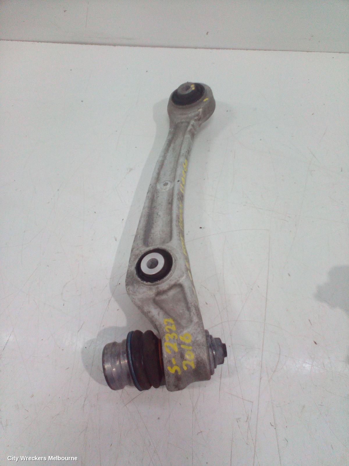 AUDI Q5 RIGHT FRONT LOWER CONTROL ARM, 8R, FRONT (STRAIGHT), 08/2011 - 01/2017 - Image 2