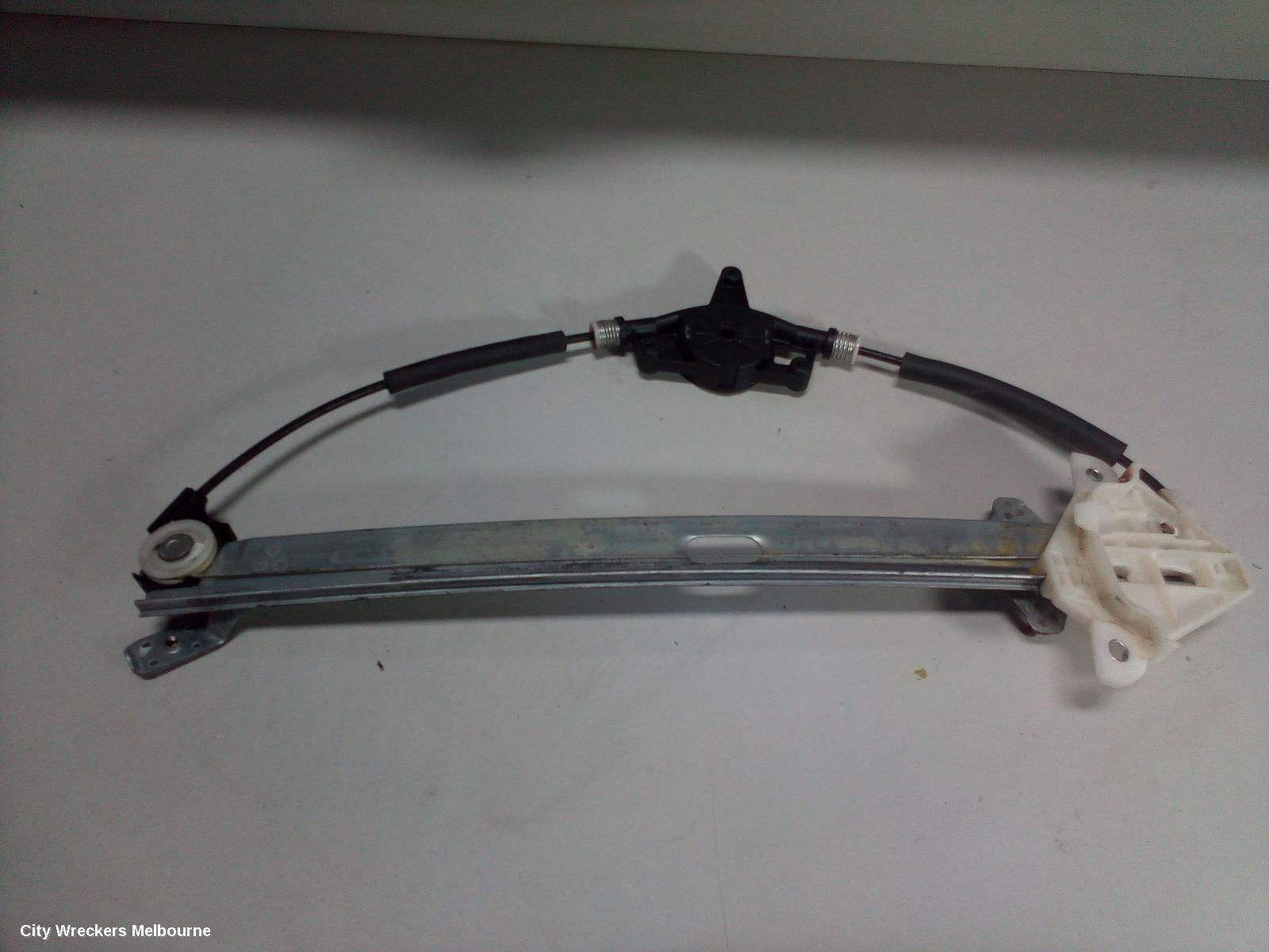 MAZDA 3 RIGHT FRONT WINDOW REG/MOTOR, BM-BN, 06/2013 - 02/2019 - Image 1